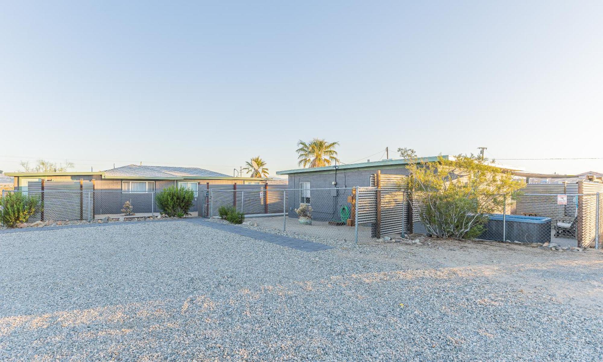 New Property! The Cactus Villas At Joshua Tree National Park - Pool, Hot Tub, Outdoor Shower, Fire Pit Twentynine Palms Oda fotoğraf
