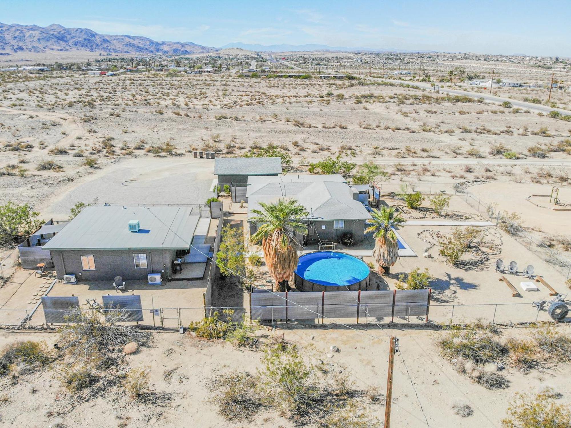 New Property! The Cactus Villas At Joshua Tree National Park - Pool, Hot Tub, Outdoor Shower, Fire Pit Twentynine Palms Oda fotoğraf